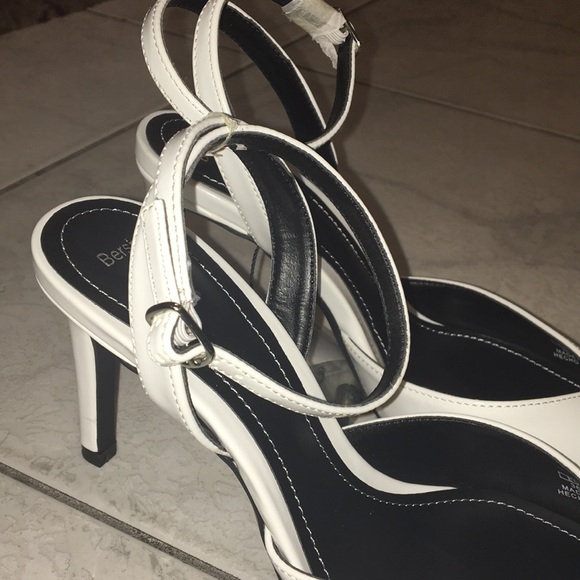 Heels - Picture 3 of 4